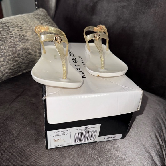 Mini Maddison - Picture 3 of 3